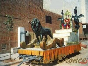 León